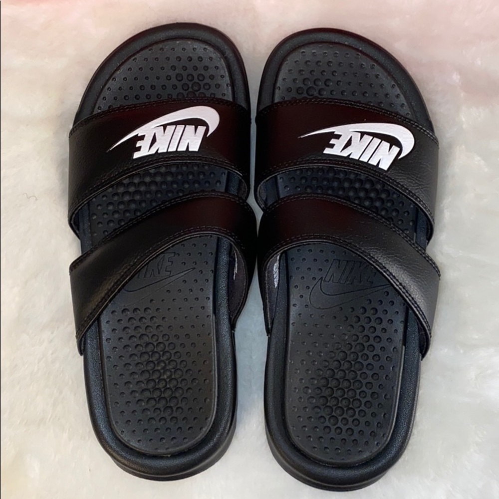 NWOT Nike Sandals